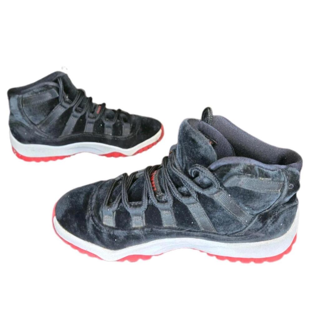 Jordan 11 Retro Bred Velvet (PS) Size 13.5c